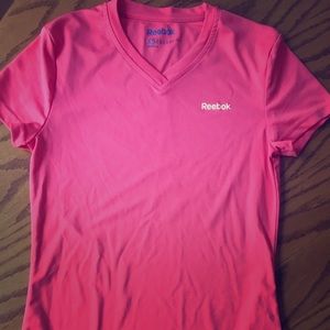 Rarely worn, size XS, Reebok workout tee